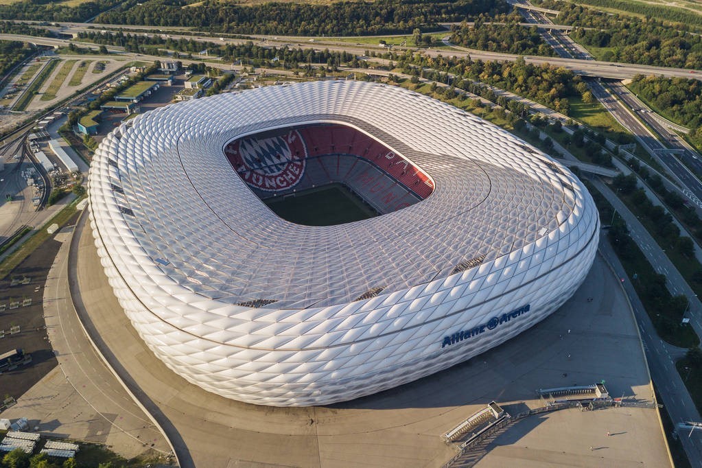 欧冠决赛场地顺延，拜仁安联球场2023年承办